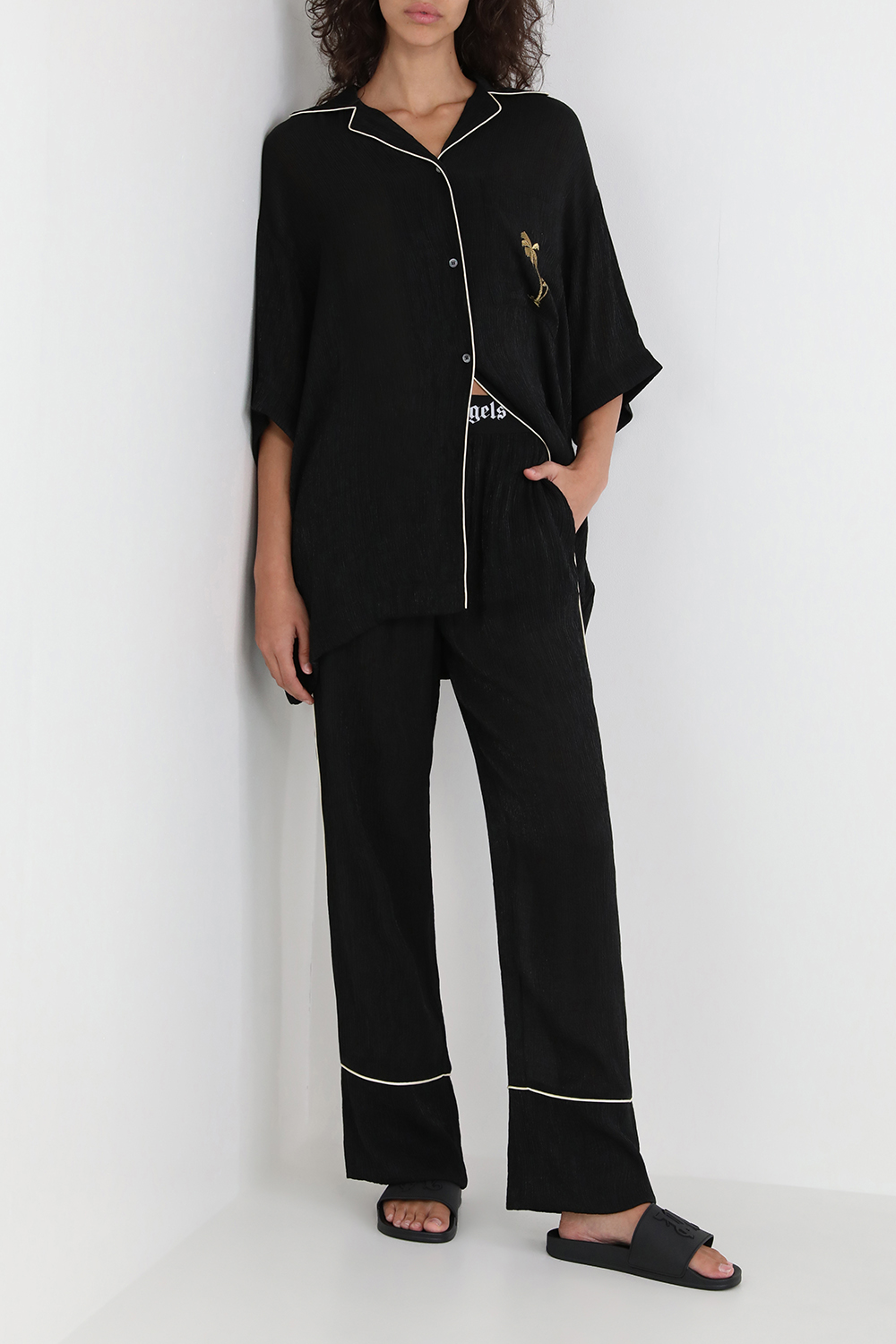 מכנסי פיג`מה עם לוגו